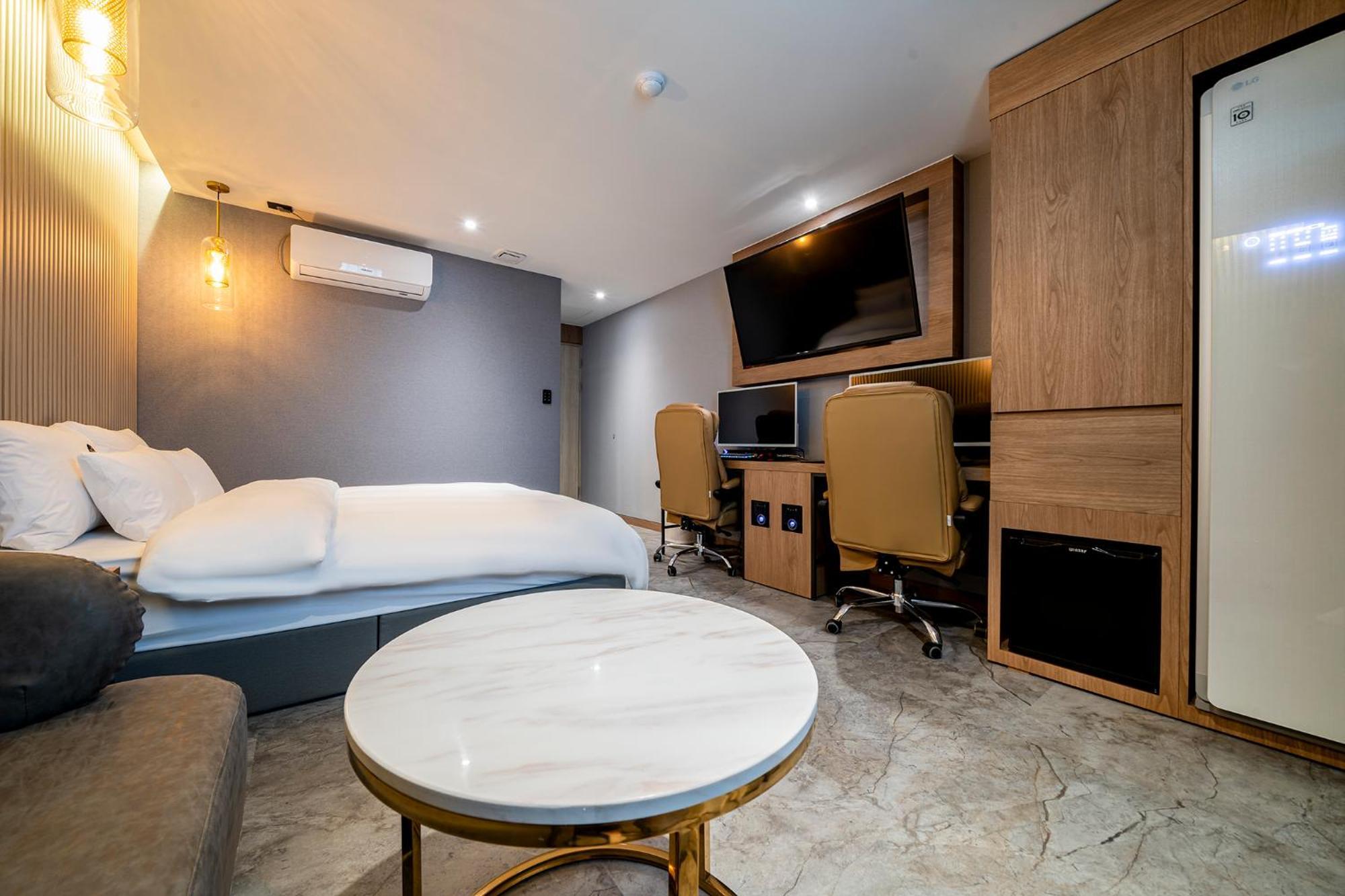 Urban Brown Hotel Chungju City Hall المظهر الخارجي الصورة
