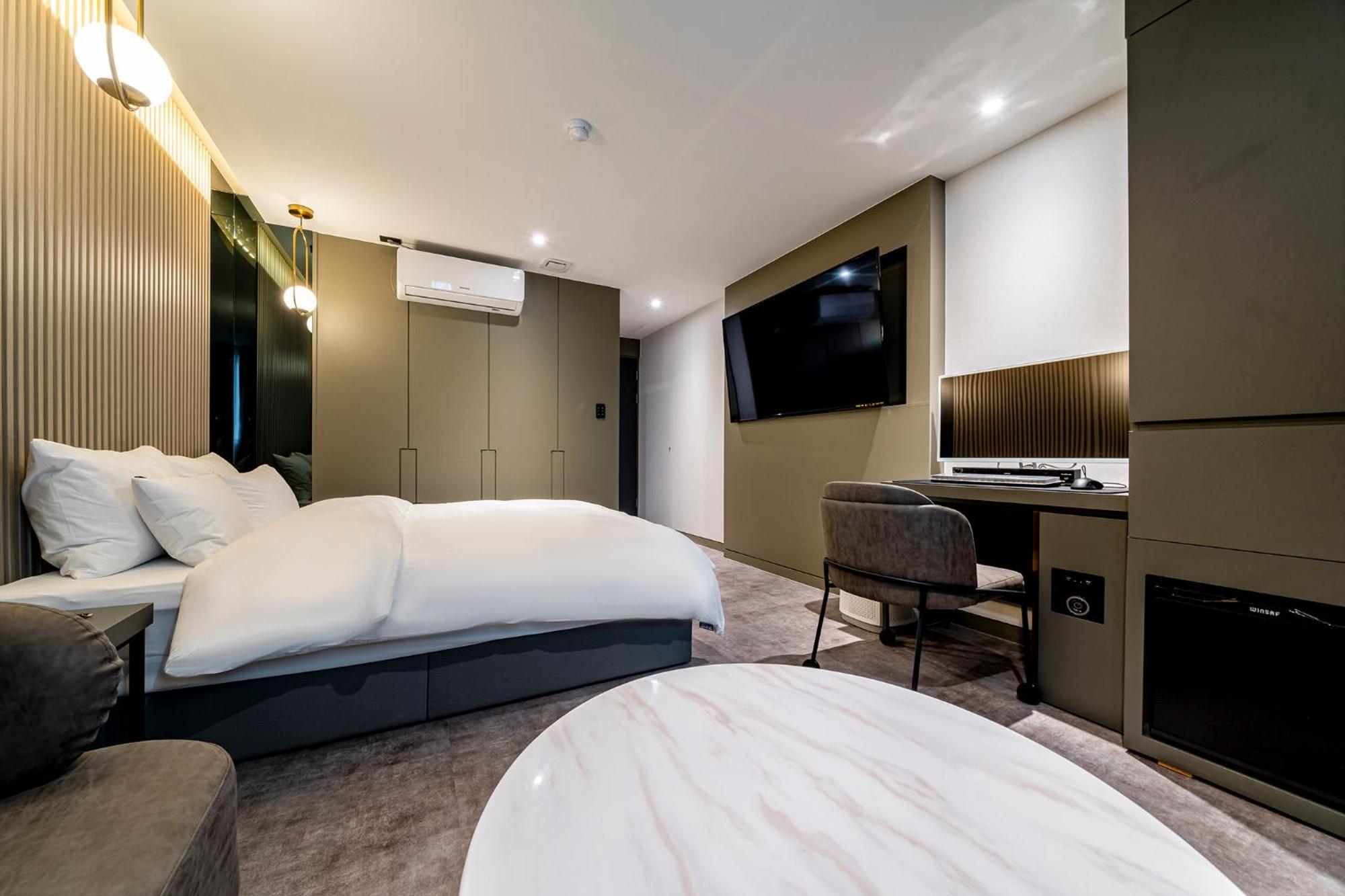 Urban Brown Hotel Chungju City Hall المظهر الخارجي الصورة